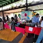 Feria de emprendedores en el Paseo de las Artes del campus de la UNaF