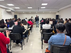 Inició el curso sobre reformas introducidas por la Ley Bases al procedimiento administrativo