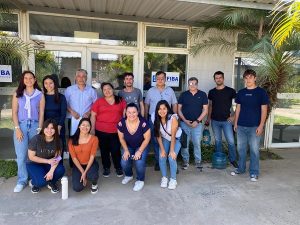 Estudiantes de Comercio Exterior realizaron visita académica a la empresa DEFIBA S.A.