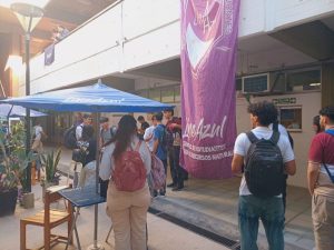 Estudiantes secundarios visitaron la FRN