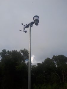 La UNaF fortalece la investigación con la instalación de un pluviógrafo en Villa 213