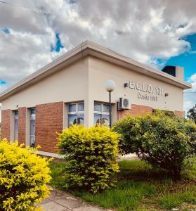 Hub universitario de innovación: La ECLO N° 131 contribuye al desarrollo tecnológico del sistema lechero del Subtrópico